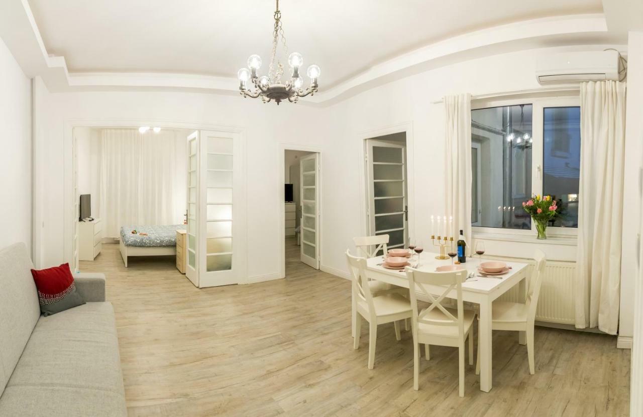 Apartamento White Nights Of Old Town Bucarest Exterior foto
