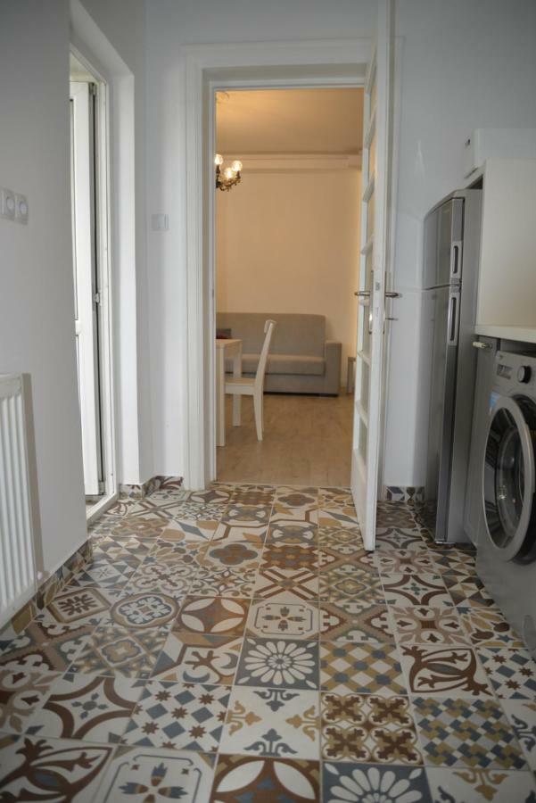 Apartamento White Nights Of Old Town Bucarest Exterior foto