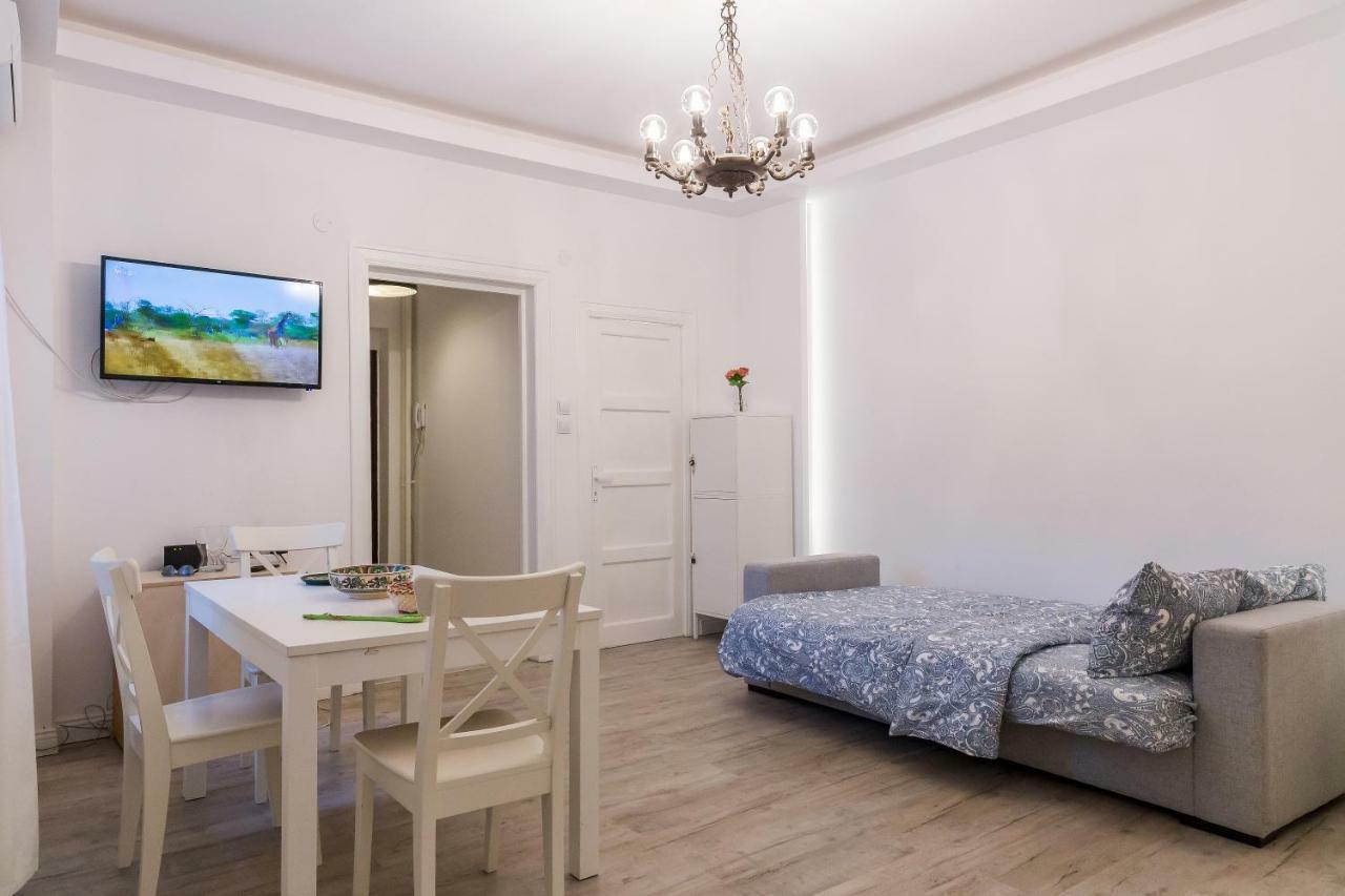 Apartamento White Nights Of Old Town Bucarest Exterior foto